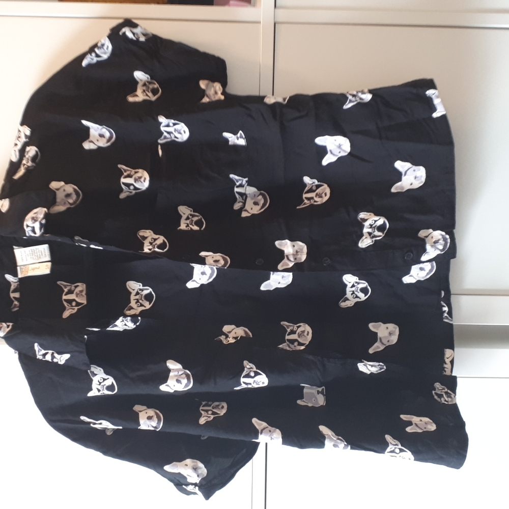 New Pug print shirt, small, black n white